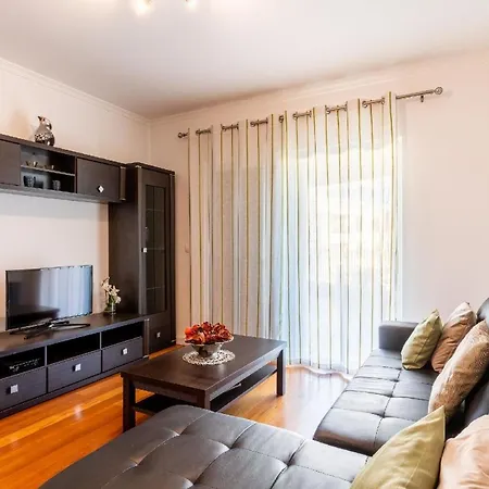 Apartment Ferienwohnung Fuer 6 Personen Ca 200 Qm In So Martinho, Madeira Und Umgebung *