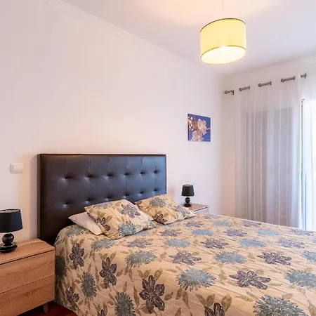 Apartment Ferienwohnung Fuer 6 Personen Ca 200 Qm In So Martinho, Madeira Und Umgebung