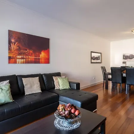 Apartment Ferienwohnung Fuer 6 Personen Ca 200 Qm In So Martinho, Madeira Und Umgebung Funchal (Madeira)